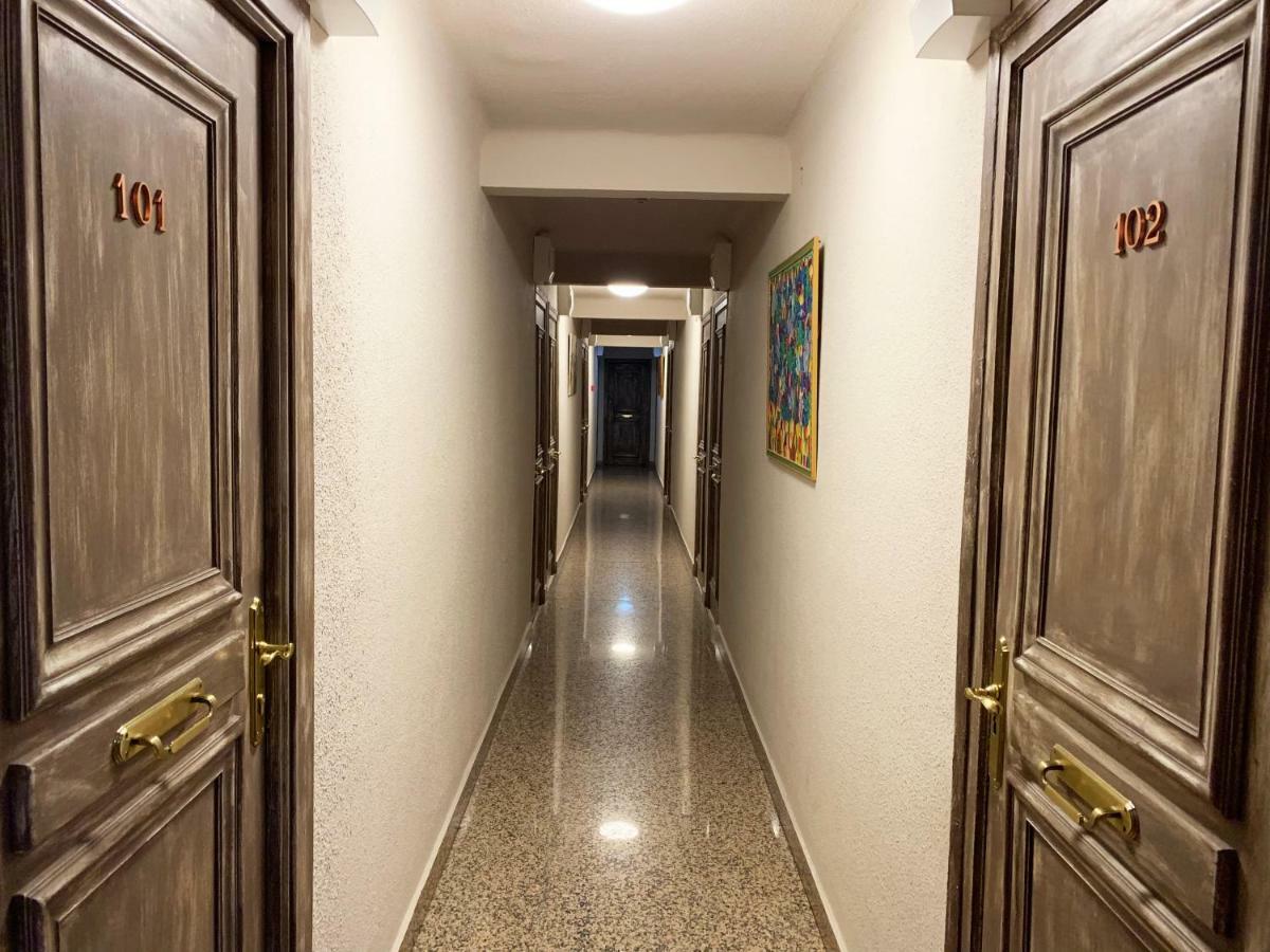 Hotel Barcelona Sant Julià de Lòria Buitenkant foto
